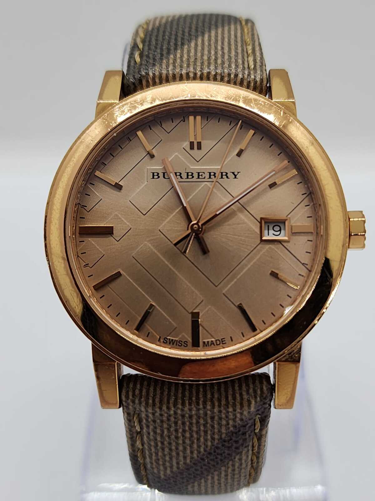 BURBERRY 9100L Change Bezel 6 Colors Two-Tone Womens Watch RARE