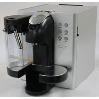 Delonghi Coffee Machine Nespresso Lattissima - EN720M