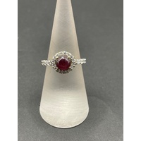 Ladies 9ct Yellow Gold Red Gemstone and CZ Ring