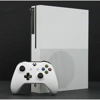 Microsoft Xbox One S 500GB Console w/ Controller & Accessories - White (Pre-owned)