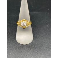 Ladies 21ct Yellow Gold Cubic Zirconia Ring (Pre-Owned)