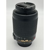 Nikon Camera Lens AF-S DX VR Zoom Nikkor 55-200mm f/4-5.6G IF-ED with Black Bag