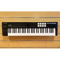 M-Audio Oxygen 61 Mark 4 MIDI Keyboard Controller + Drum Pads (Pre-owned)
