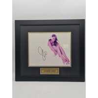 Signed Frame Jennifer Lopez with Certificate of Authenticity (Pre-owned)
