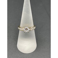 Ladies 9ct Yellow Gold CZ Stone Ring (Pre-Owned)