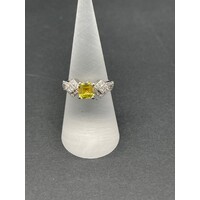 Ladies 18ct White Gold Yellow Gemstone & Diamonds Ring (Pre-Owned)