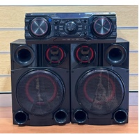 LG XBOOM CM8350 2000W Mini Hi-FI Stereo System with Bluetooth