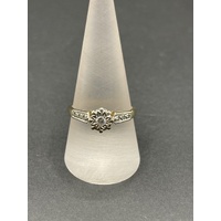 Ladies 9ct Yellow Gold Diamond Ring