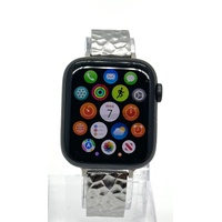 Apple Watch SE 44mm 1st Gen WiFi and Cellular Aluminum Case with Link Bracelet
