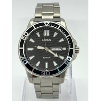 Lorus Mens Stainless Steel Analog Watch Black Dial Day Date 10BAR WR Boxed