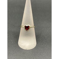 Ladies 9ct Yellow Gold Heart Shape Red Gemstone Ring