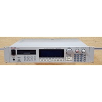 Akai S3000XL MIDI Digital Stereo Sampler with Pro Filter Expansion Board