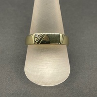 Mens 9ct Yellow Gold Signet Diamond Ring