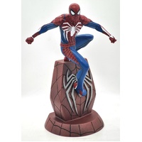 Marvel Gallery GamerVerse Spider-Man PVC Diorama Statue Diamond Select