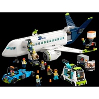 LEGO City Passenger Airplane 60367 Set 913 pcs Ages 7+ Building Toy