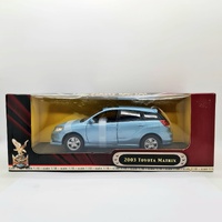 Road Signature 2003 Toyota Matrix Deluxe 1:18 Scale Diecast Model Car