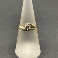 Ladies 9ct Yellow Gold Diamond Ring Set