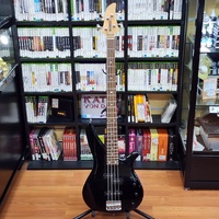 Yamaha RBX170 4-String Bass Guitar Black