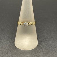 Ladies 9ct Yellow Gold Cubic Zirconia Ring