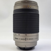 Nikon AF Nikkor 70-300mm f/4-5.6 G Silver Telephoto Lens with Hood