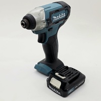 Makita TD110D 12V Max Cordless Impact Driver with 1.5Ah Battery Pack