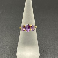 Ladies 9ct Yellow Gold Purple Gemstone Ring