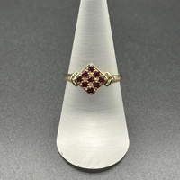 Ladies 9ct Yellow Gold Red Gemstone Ring