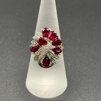 Ladies 9ct Yellow Gold Red Gemstone & Diamond Ring