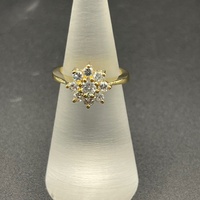 Ladies 18ct Yellow Gold Diamond Fleurette Ring