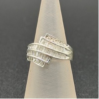 Ladies 9ct White Gold Diamond Cluster Ring