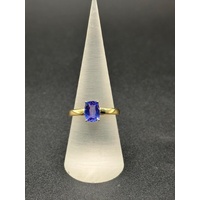 Ladies 9ct Yellow Gold Blue Gemstone Ring