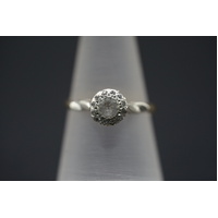 Ladies 9ct Yellow Gold Vintage Design Ring