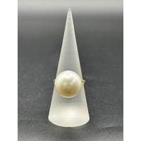 Ladies 14ct Yellow Gold White Pearl Ring
