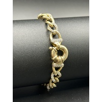 Ladies 9ct Yellow Gold Pavé Link Bracelet