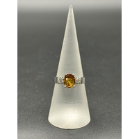 Ladies 18ct White Gold Amber Sapphire & Diamond Ring