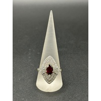 Ladies 18ct Yellow Gold Ruby & Diamond Ring