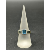 Ladies 9ct Yellow Gold Aquamarine & Diamond Ring