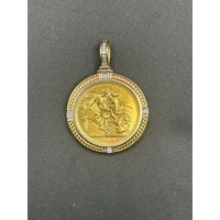 Ladies 22ct Yellow Gold 1901 Victoria Sovereign Coin Diamond Pendant