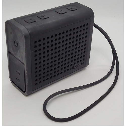 Nixon Mini Blaster Wireless Bluetooth Speaker H012 Black Rechargeable Battery