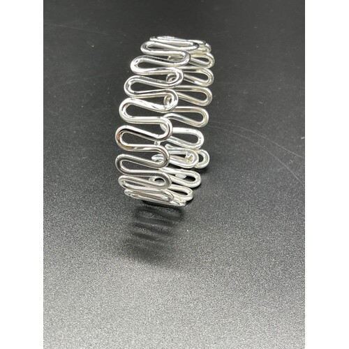 Ladies Sterling Silver Wave Bangle (Brand New)