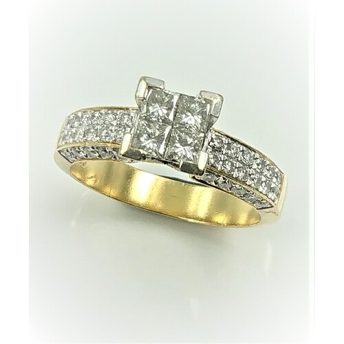 Ladies 18ct Yellow & White Gold Engagement / Diamond Ring Princess Cut (Pre-Owned)