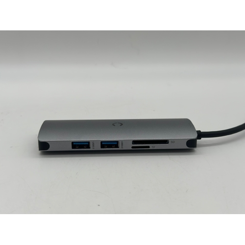 Cygnett Unite DeskMate CY3317HUBC2 USB-C Hub Multiport Adapter Silver
