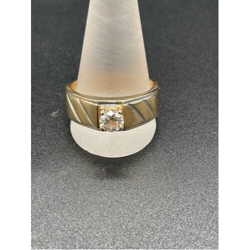 Mens Solid 14ct Yellow Gold Diamond Ring Fine Jewellery 12.7 Grams Size UK Z+3