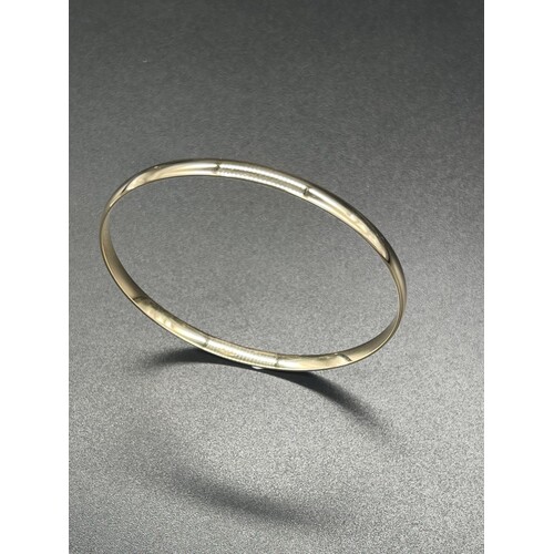 Ladies Solid 15 grams 9ct Yellow Gold Round Bangle Fine Jewellery