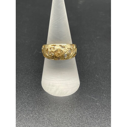 Ladies 14ct Yellow Gold Pattern Design Ring Fine Jewellery 