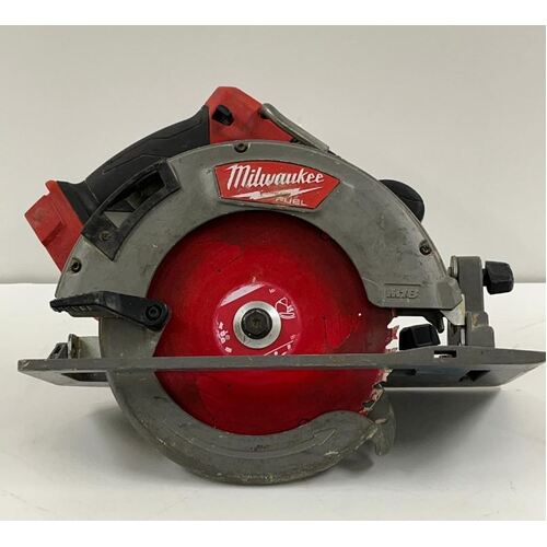 Milwaukee M18FCS66 M18 Fuel 18V 184mm Cordless Circular Saw Skin Only
