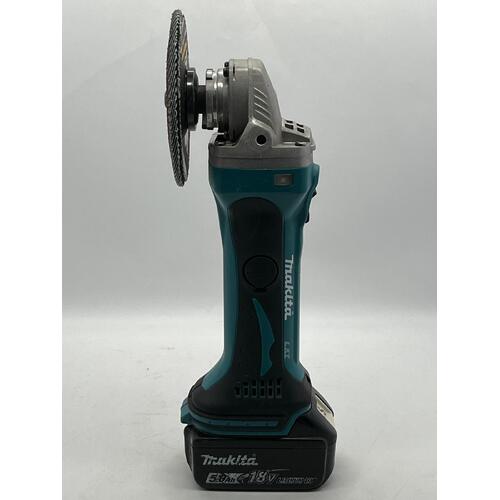 Makita DGA452 Angle Grinder with 5.0Ah Battery Pre owned