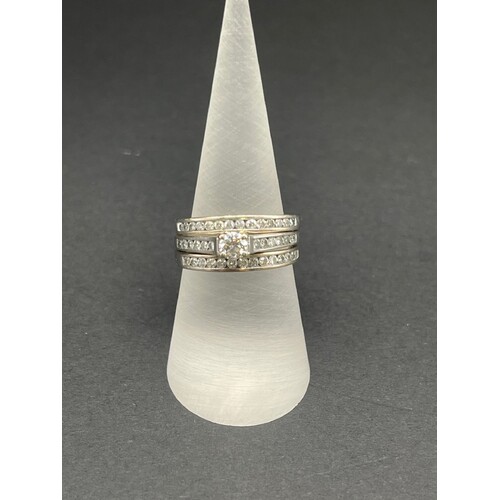 Ladies 18ct White Gold Set of 3 Diamond Rings (Pre-Owned)