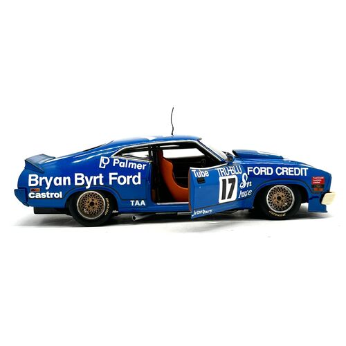 Autoart 1:18 Dick Johnson Ford XC Falcon Coupe 1979 Lakeside #17 Collectable Car