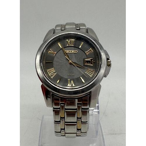 Seiko Solar Two Tone Analogue Stainless Steel Men’s Watch (Pre-owned)
